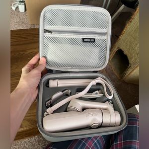 DJI OM 5 - Smartphone Stabalizer with Travel Case
